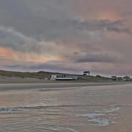 Hotelhuisje #b Holiday home