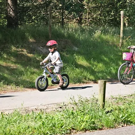 Hotelhuisje #b Dom wakacyjny Warmenhuizen