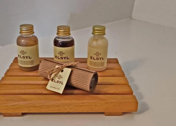 Hotelhuisje #b Hébergement de vacances *