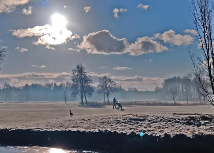 Hotelhuisje #b Hébergement de vacances *