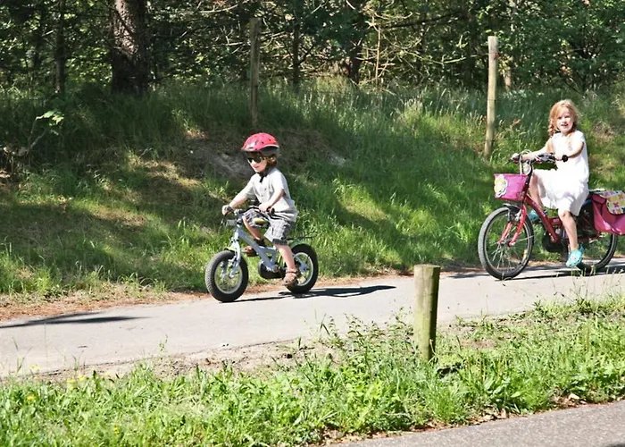 Hotelhuisje #b 펜션 와멘후젠